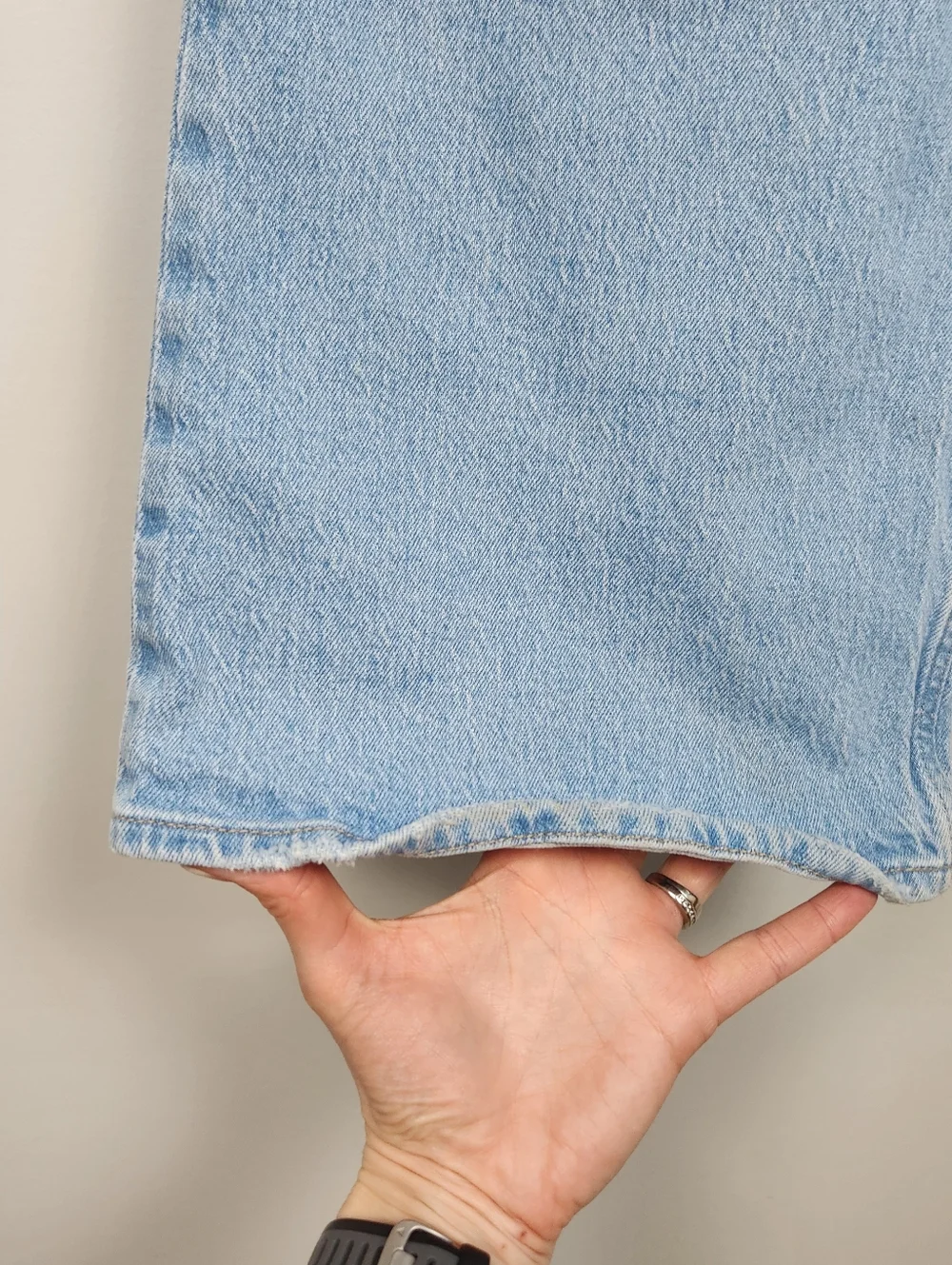 Levi's 70s Flare High Waisted Light Wash Denim Jeans Size 28W Fits Medium  Large - Picture 6 of 16